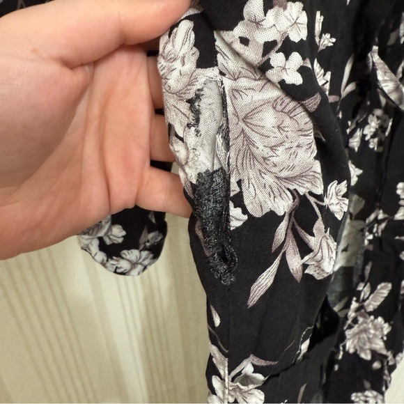 🌈5/$25 BUNDLE! Spiritual Gangster Maya Robe OS flawed - Picture 6 of 6